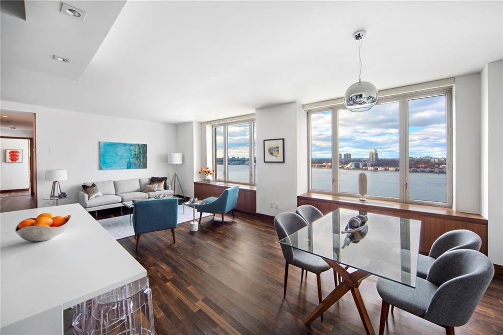220 Riverside Boulevard - Photo 1