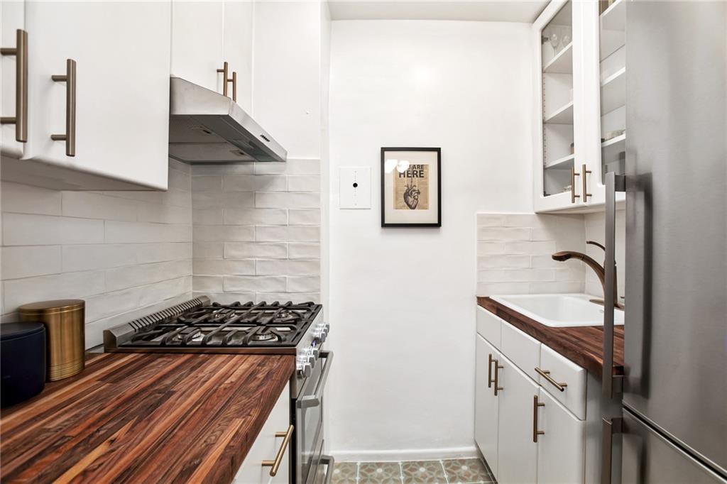 13 13th Street - Photo 1