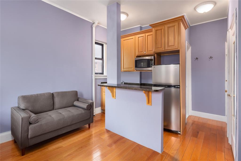 317 18th Street - Photo 1