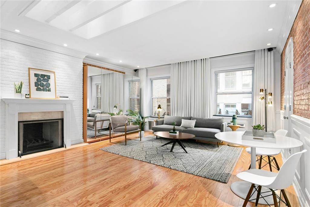 32 40th Street - Photo 1