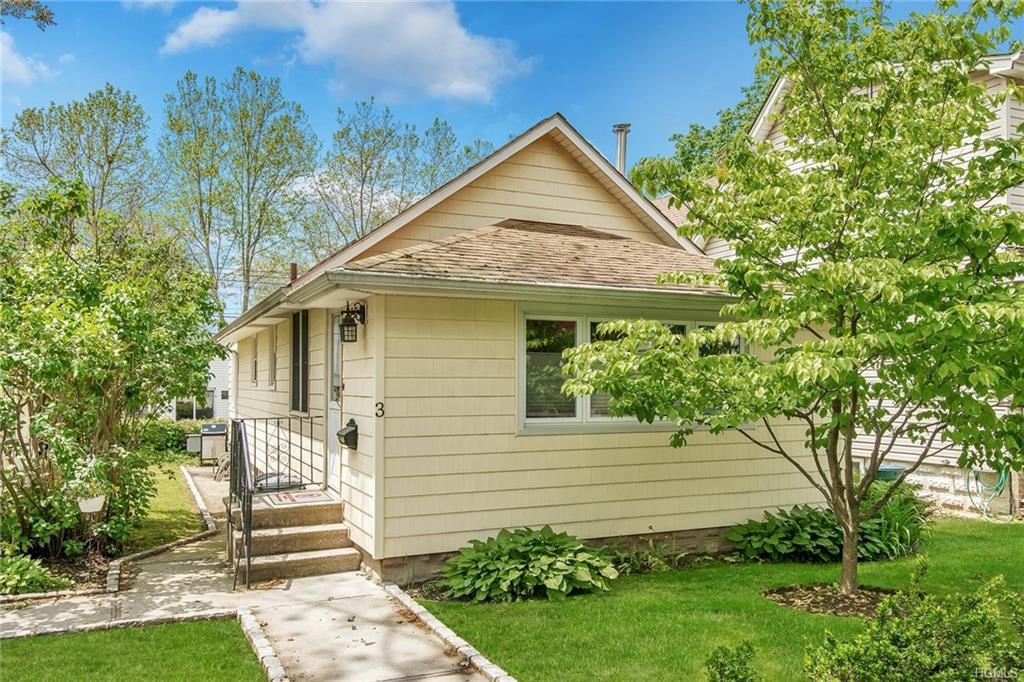 3 Maple Avenue - Photo 1