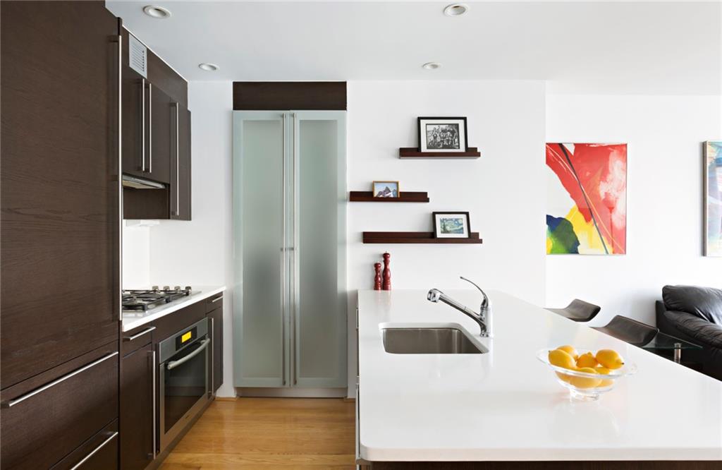 464 44th Street - Photo 1