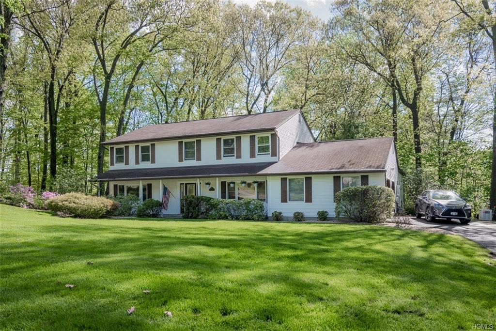 4 Nicole Place - Photo 1