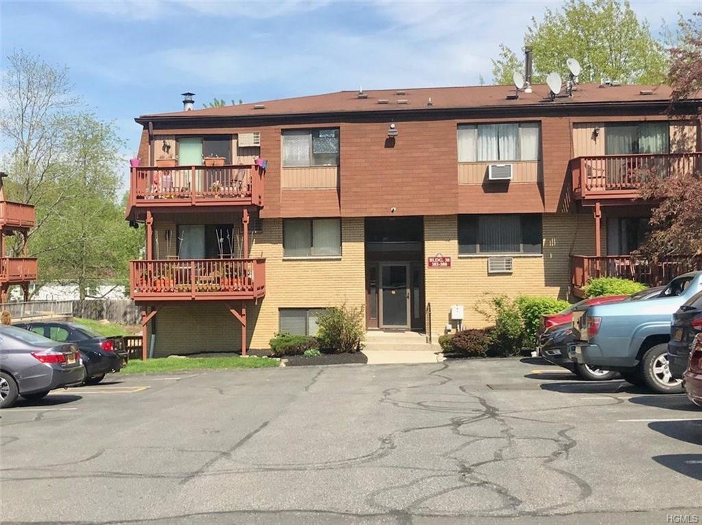 386 Richard Court - Photo 1