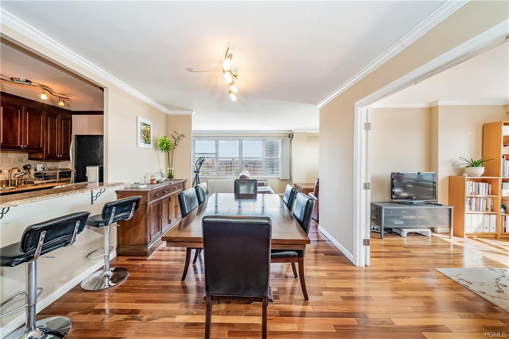 555 Kappock Street - Photo 1