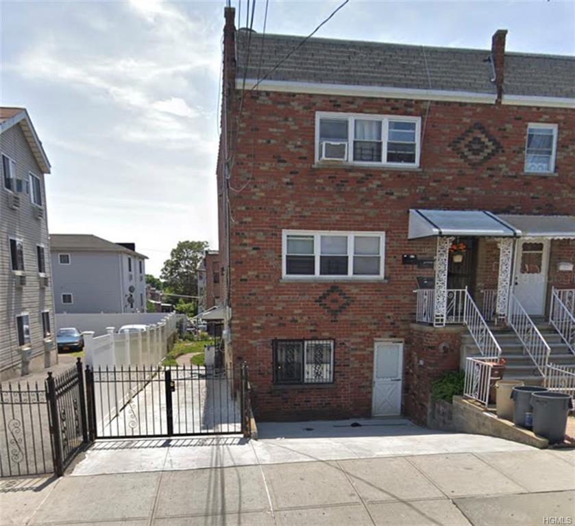 956 215th Street - Photo 1