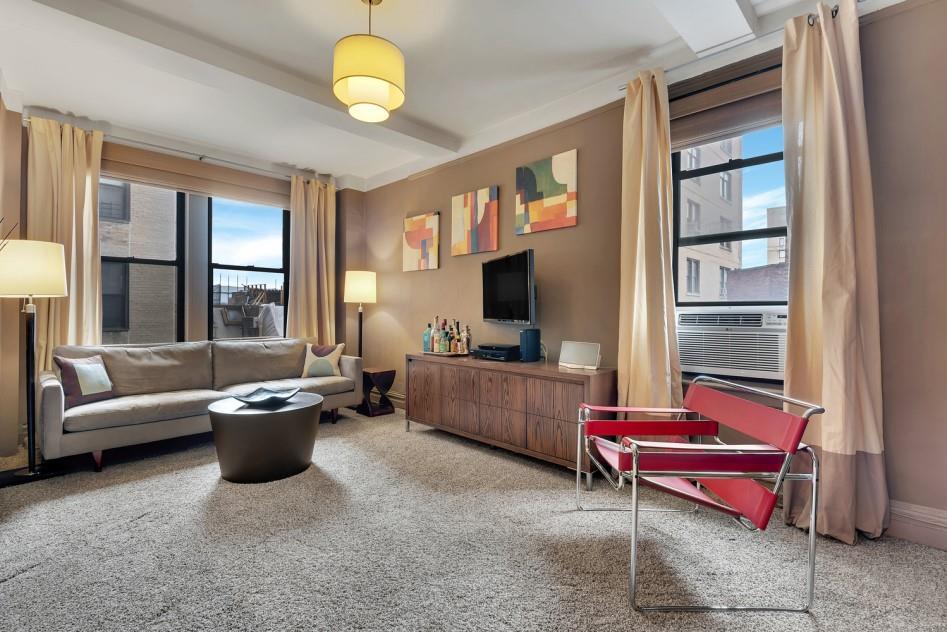 33 Riverside Drive - Photo 1
