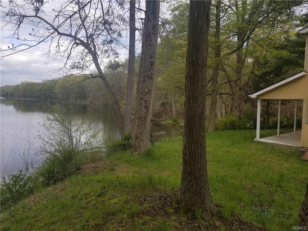 208 Farmingdale Road - Photo 1