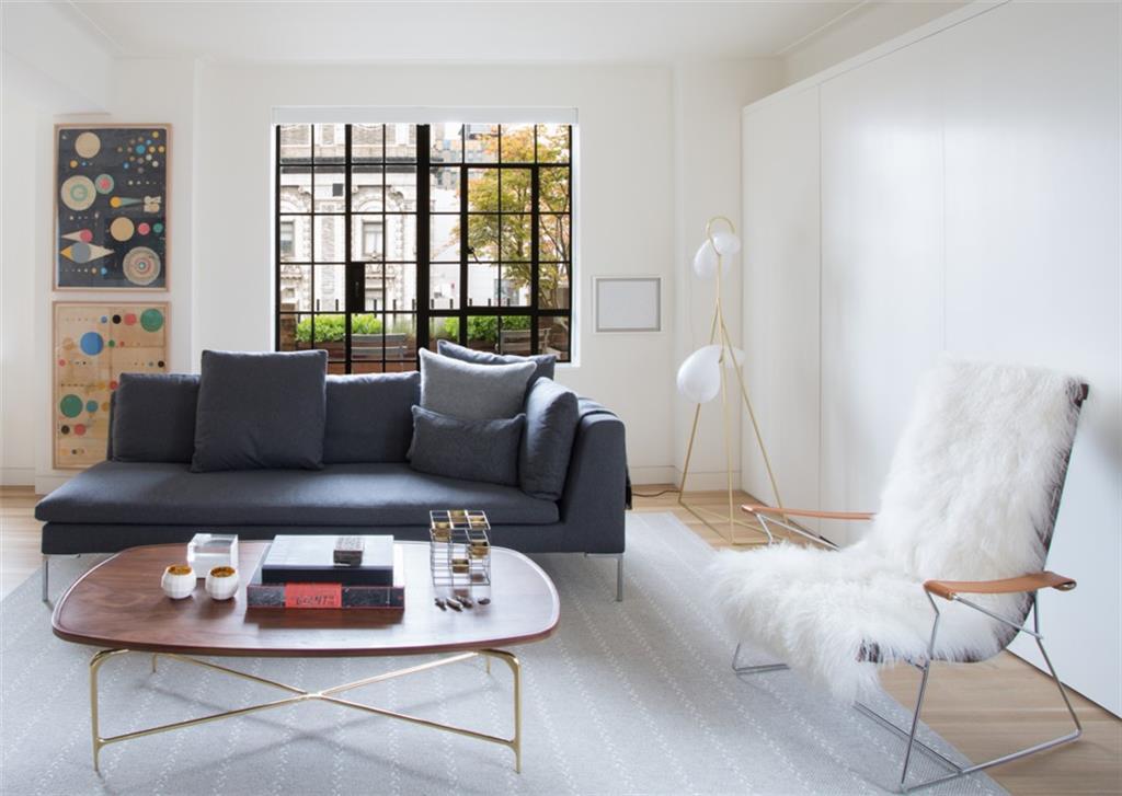 10 Park Avenue - Photo 1