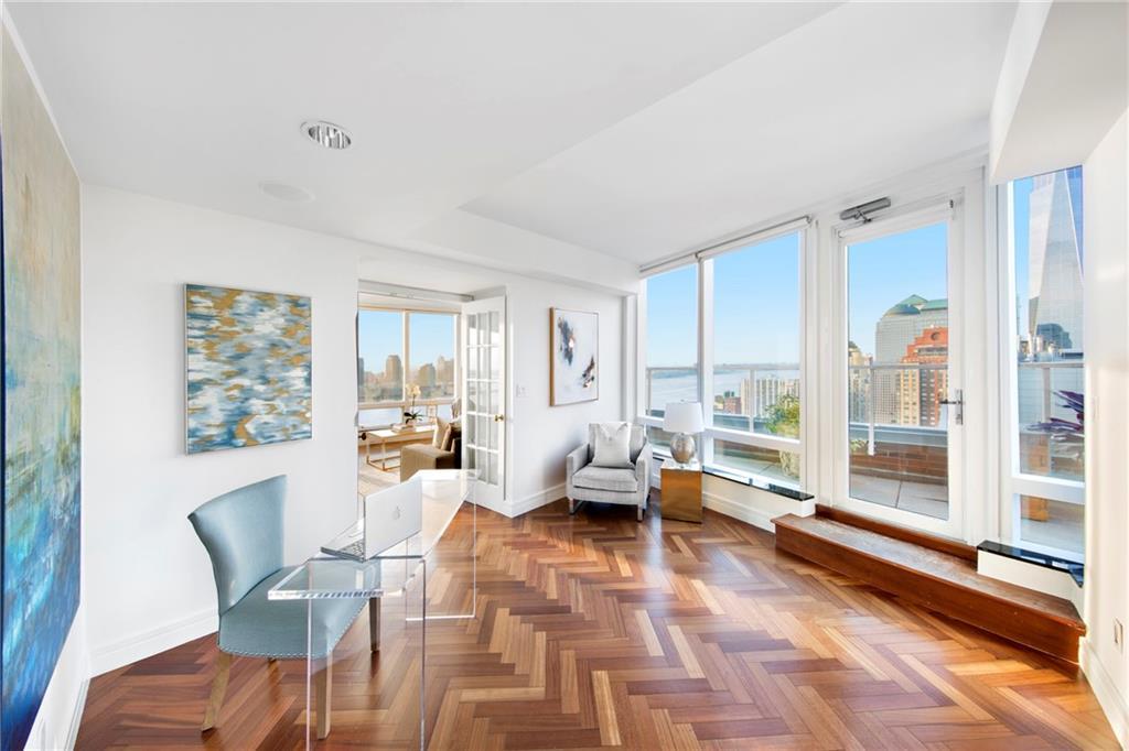 10 West Street - Photo 1
