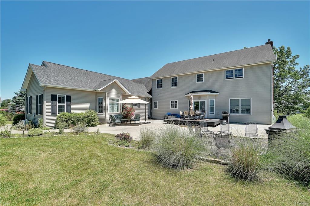 32 Kings Lane - Photo 1