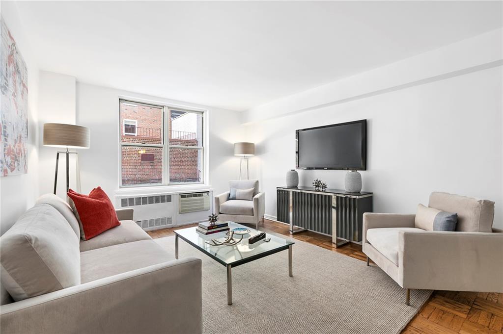 13 13th Street - Photo 1