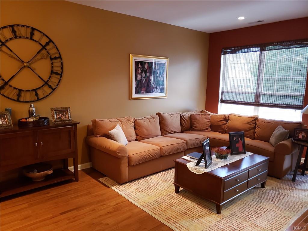 8 Brook Hollow Drive - Photo 1