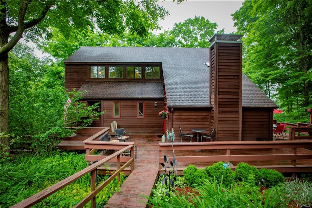 8 Aqueduct Road - Photo 1