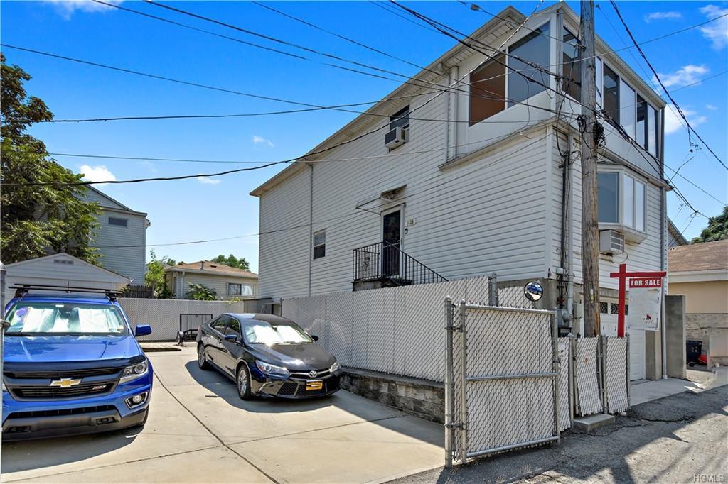 1424 Harding Park - Photo 1
