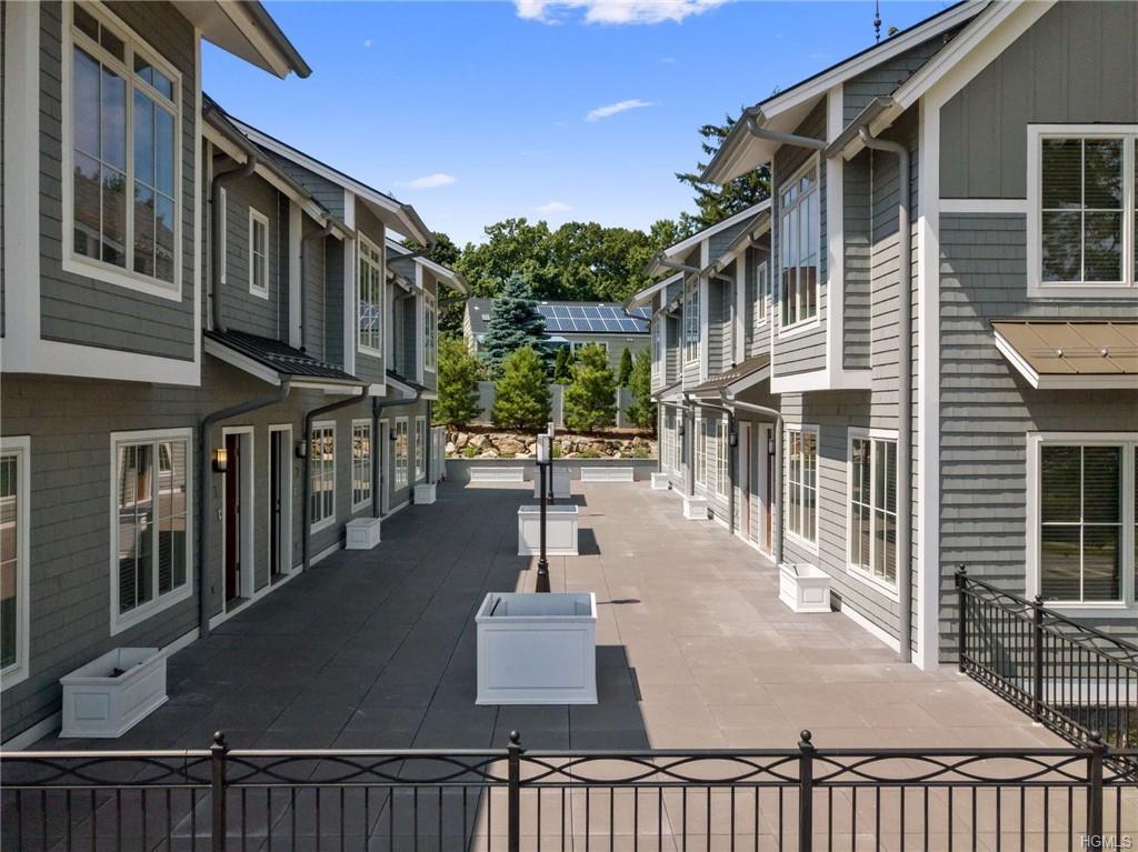 620 Boston Post Road - Photo 1
