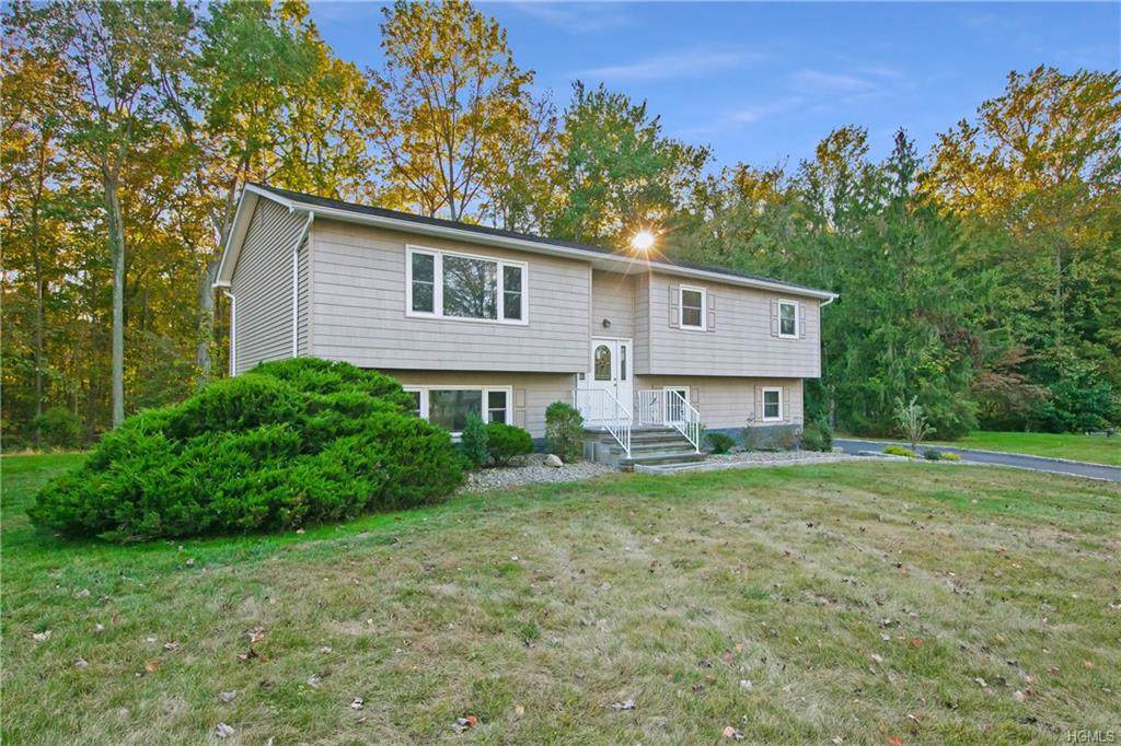 22 Termakay Drive - Photo 1