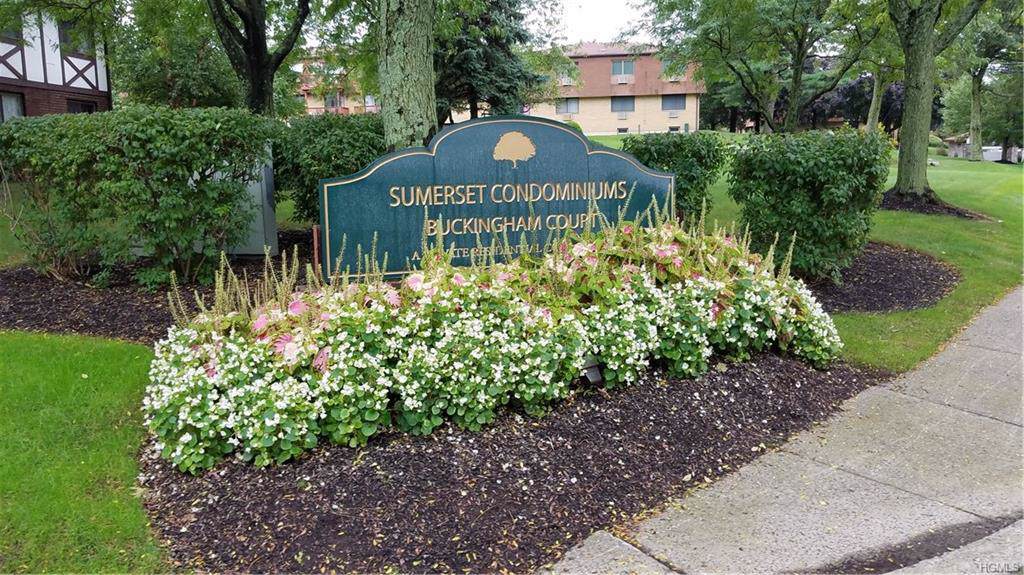 82 Buckingham Court - Photo 1