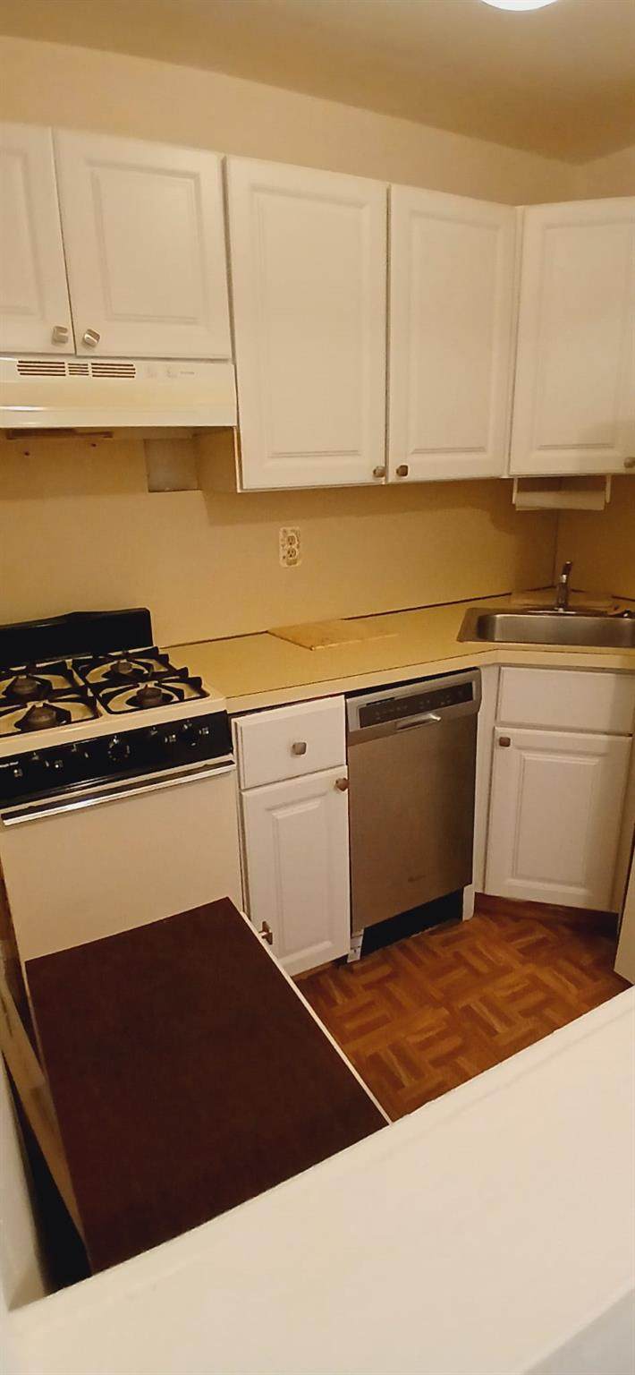 50-15 39 Street - Photo 1