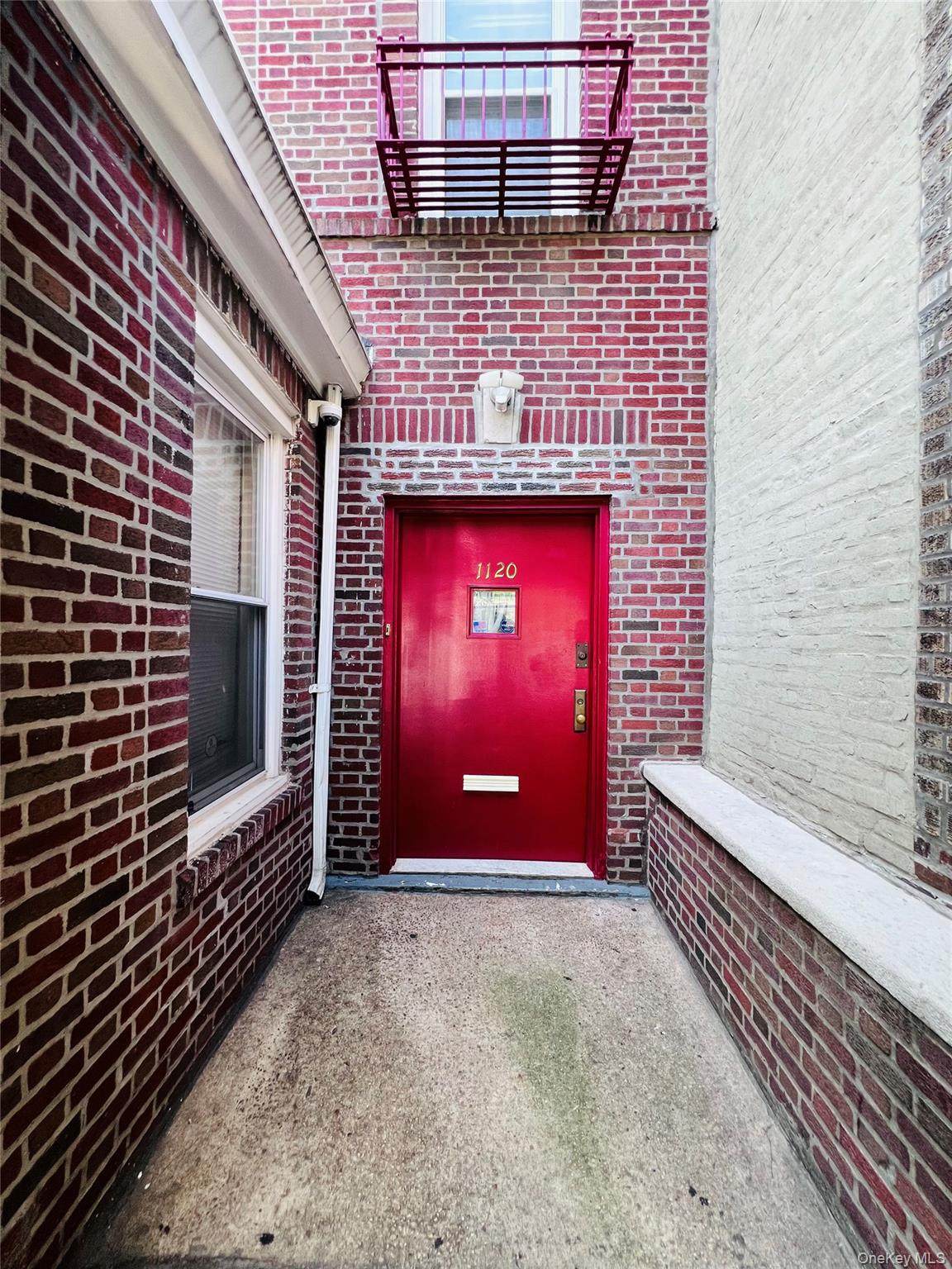 1120 Anderson Avenue - Photo 1