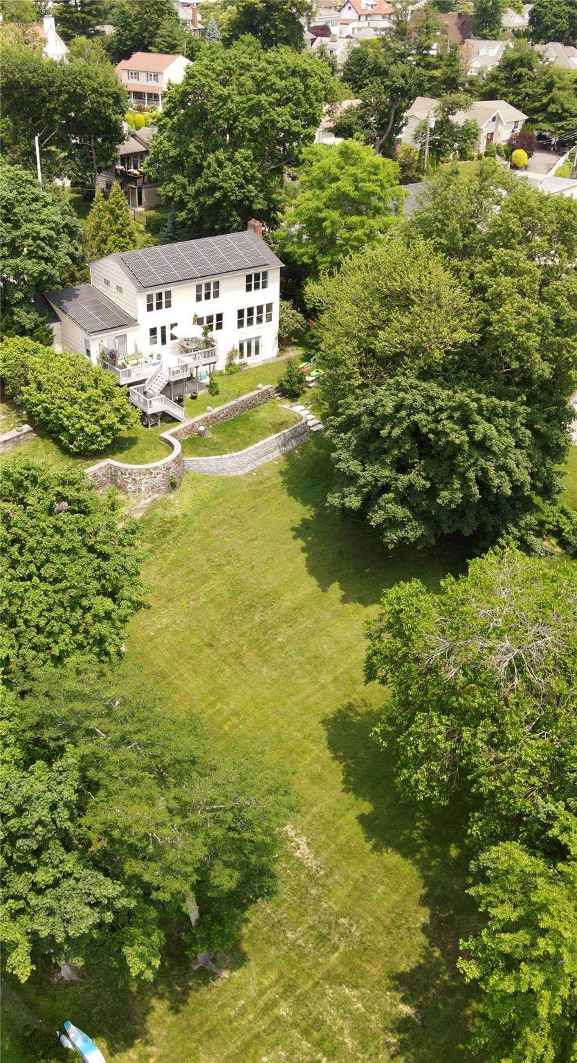 81 Seaview Avenue - Photo 1