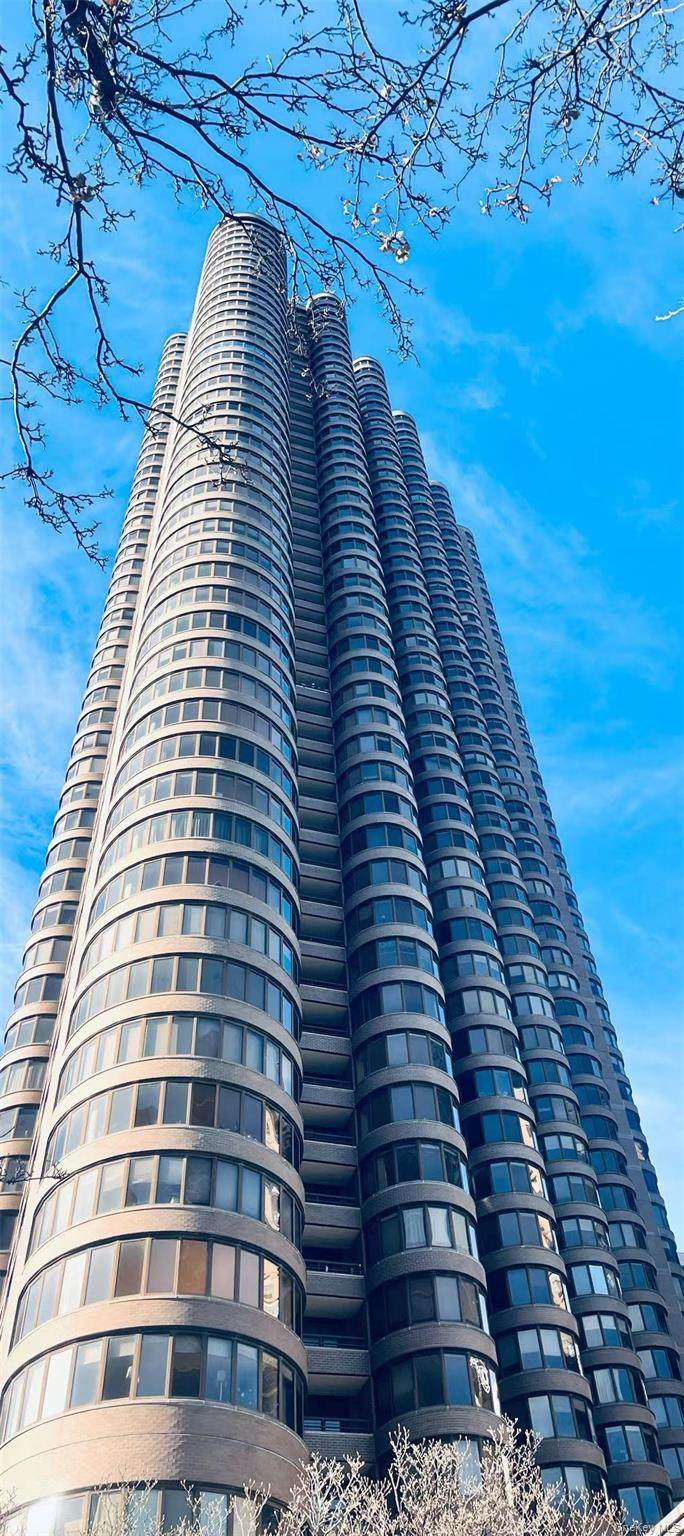 330 38th Street - Photo 1