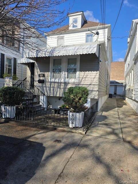 1003 Sackett Avenue - Photo 1