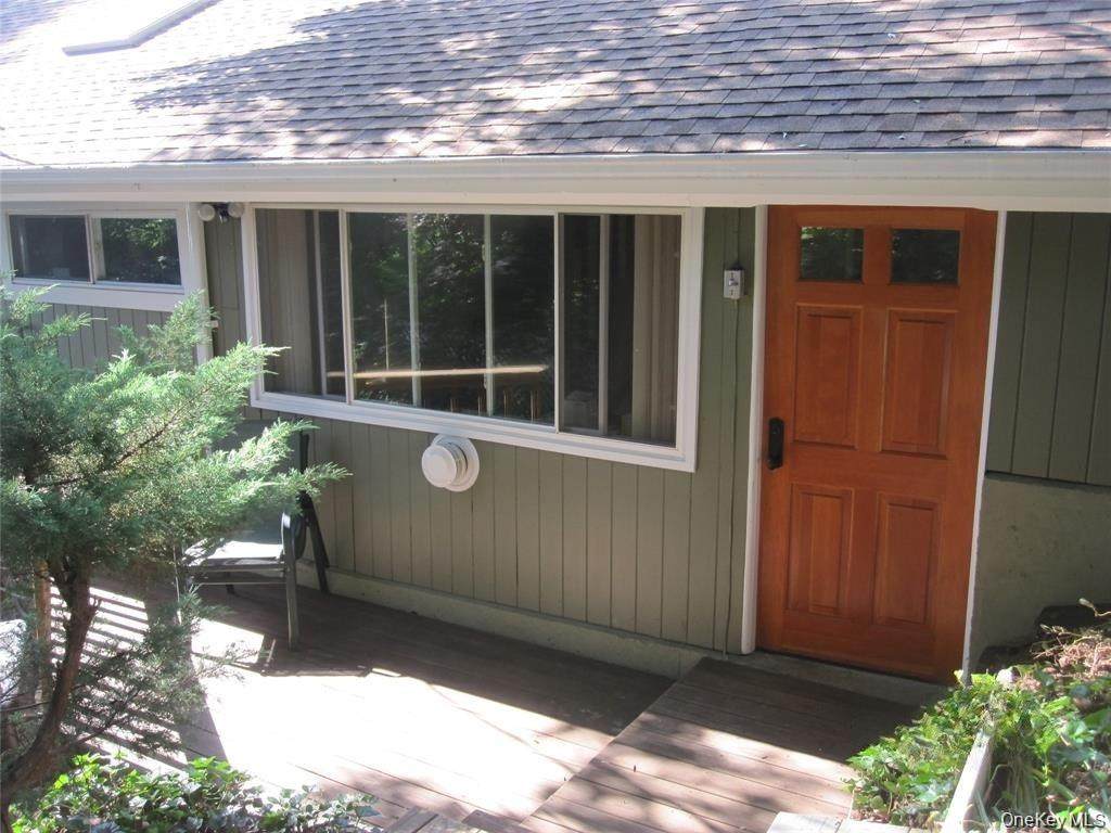 909 Route 9W - Photo 1