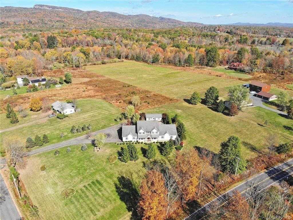 8 Yankee Folly Road - Photo 1