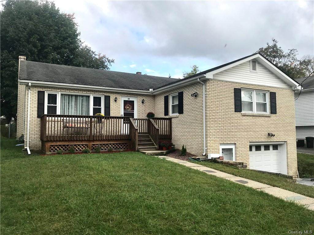 39 Commonwealth Avenue - Photo 1