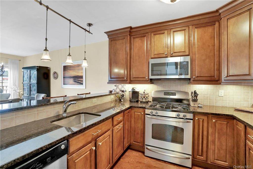 101 Sheldrake Place - Photo 1