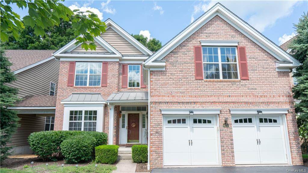 621 Creekside Lane - Photo 1