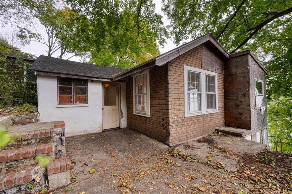 44 Riverside Avenue - Photo 1