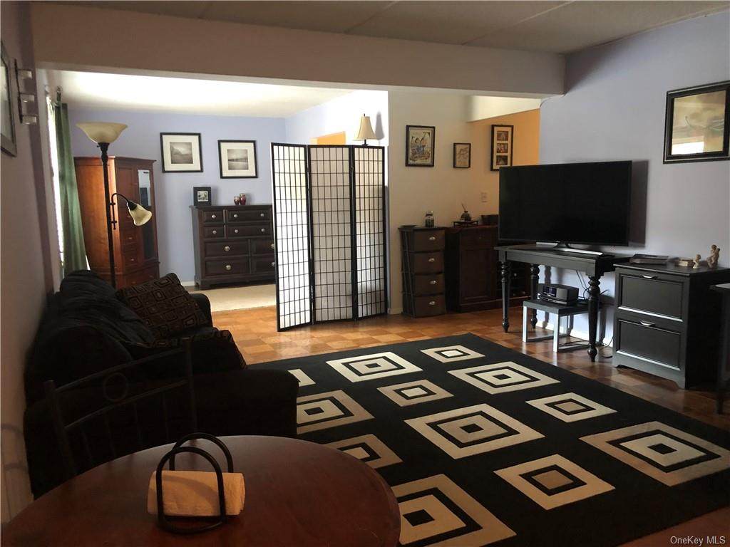 480 Halstead Avenue - Photo 1