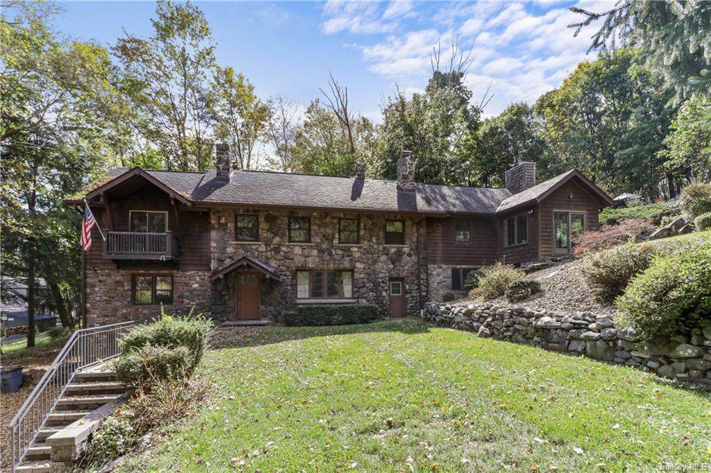 327 Oakland Avenue - Photo 1
