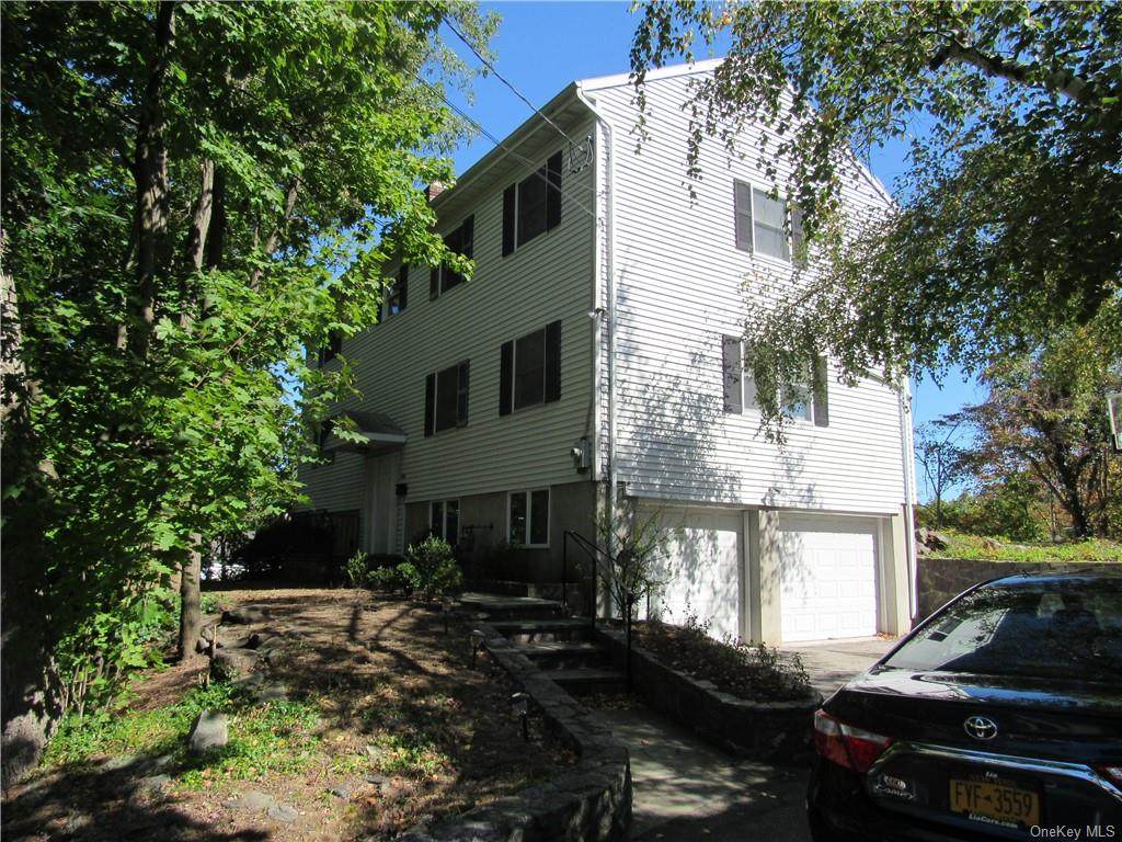 1523 Henry Avenue - Photo 1