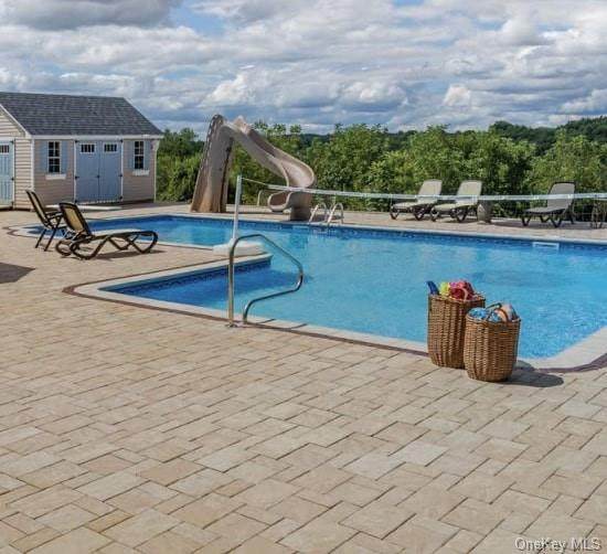 8 Rosemary Court - Photo 1