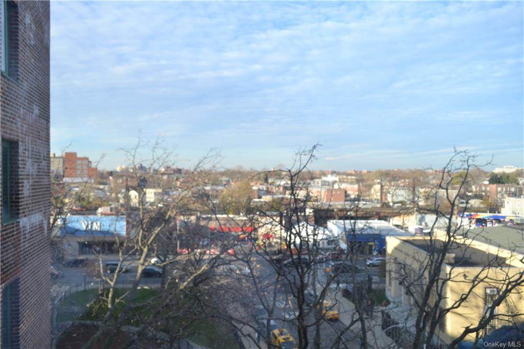 1735 Purdy Street - Photo 1