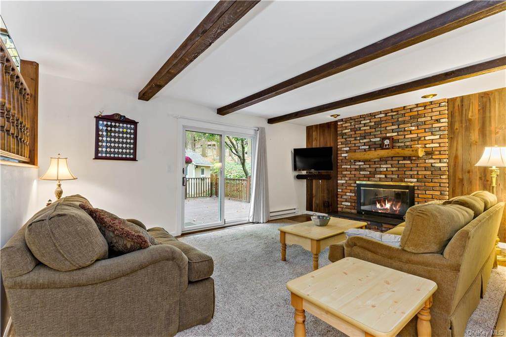 19 Follis Drive - Photo 1