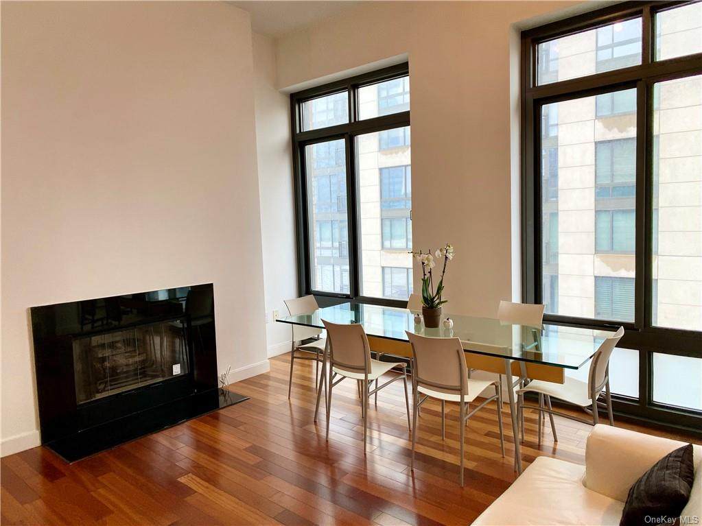 25 City Place - Photo 1