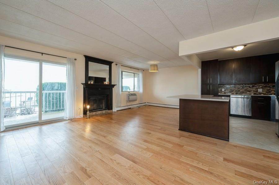 530 Ellsworth Avenue - Photo 1