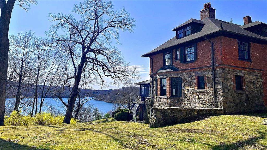 15 Summit Road - Photo 1