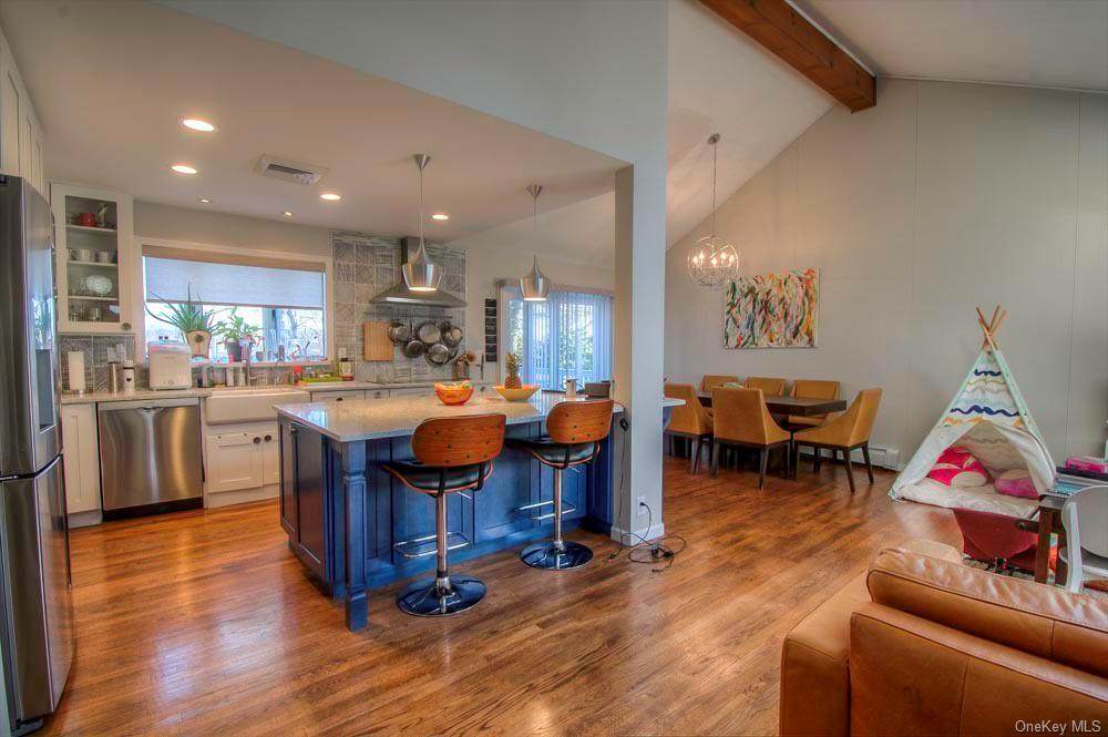51 Edgewood - Photo 1