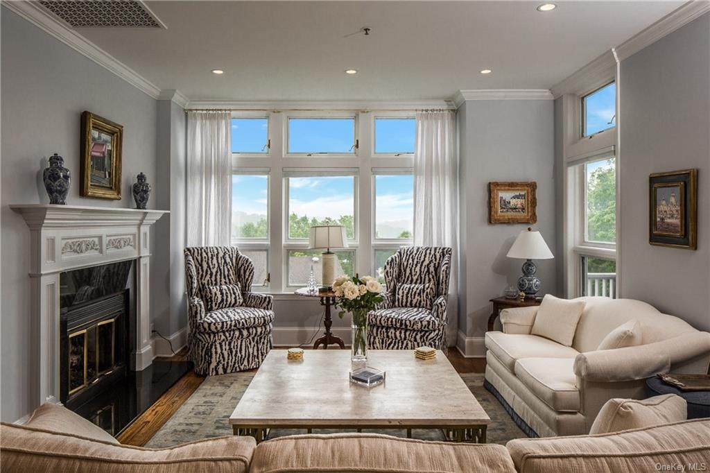 10 Old Jackson Avenue - Photo 1