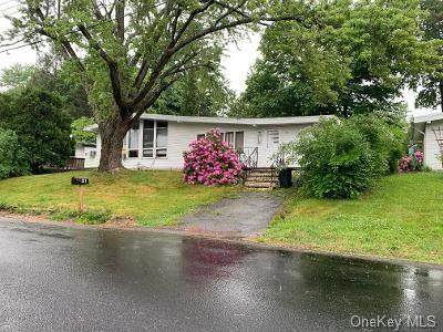 21 Crescent Circle - Photo 1