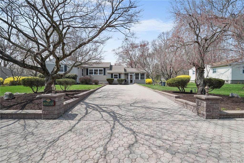 2809 Heathercrest Drive - Photo 1