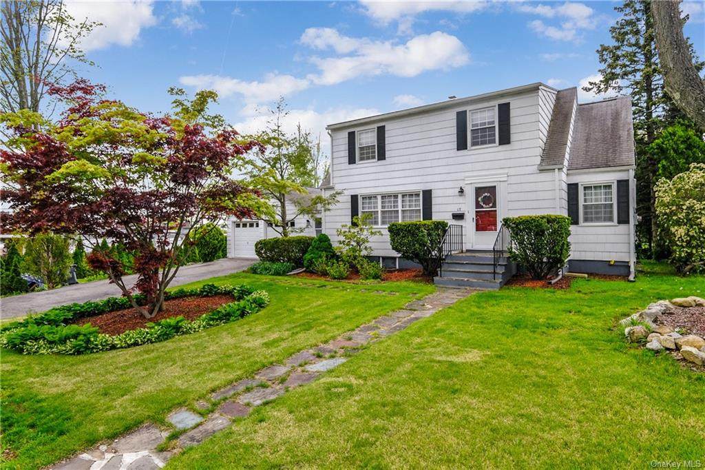 17 Mayfair Way - Photo 1