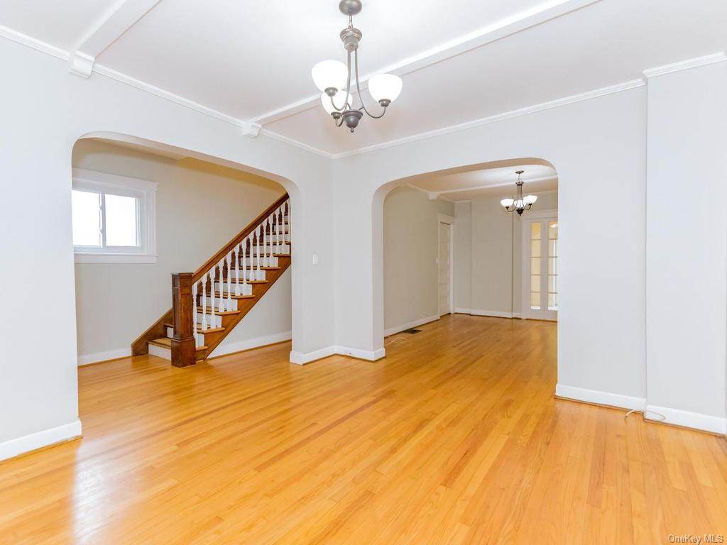 204 Parkview Avenue - Photo 1