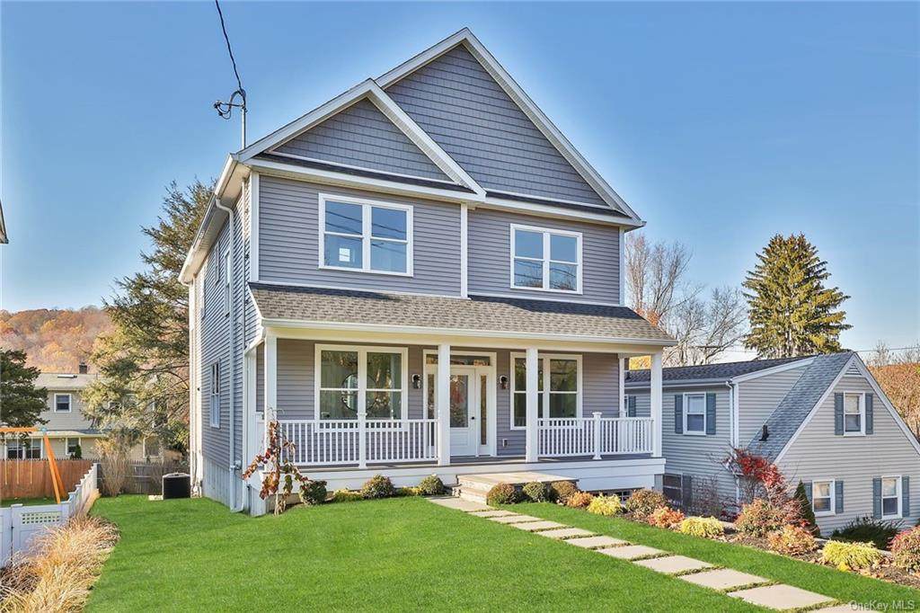 561 Manhattan Avenue - Photo 1