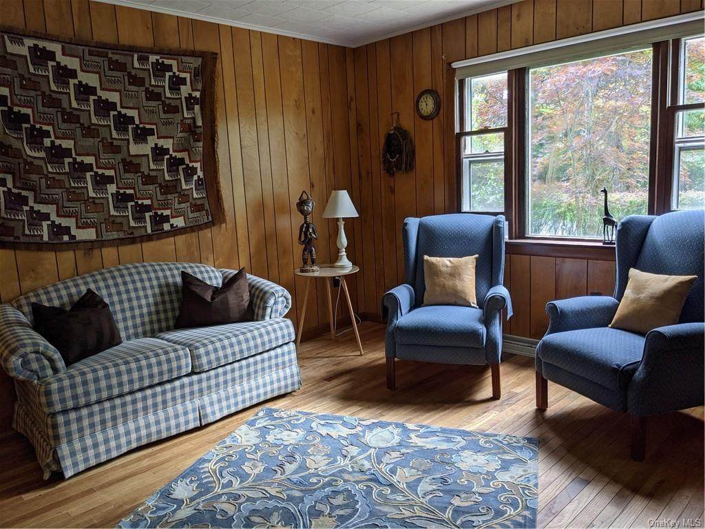 13 Thompson Place - Photo 1